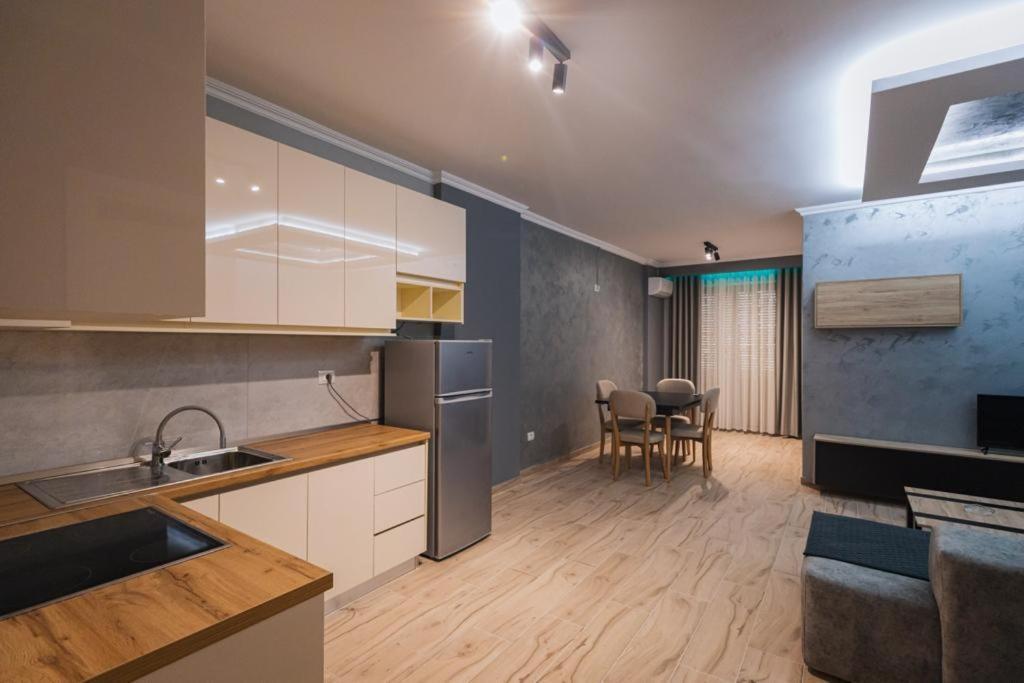 Holiday Apartment Vlore Exterior photo
