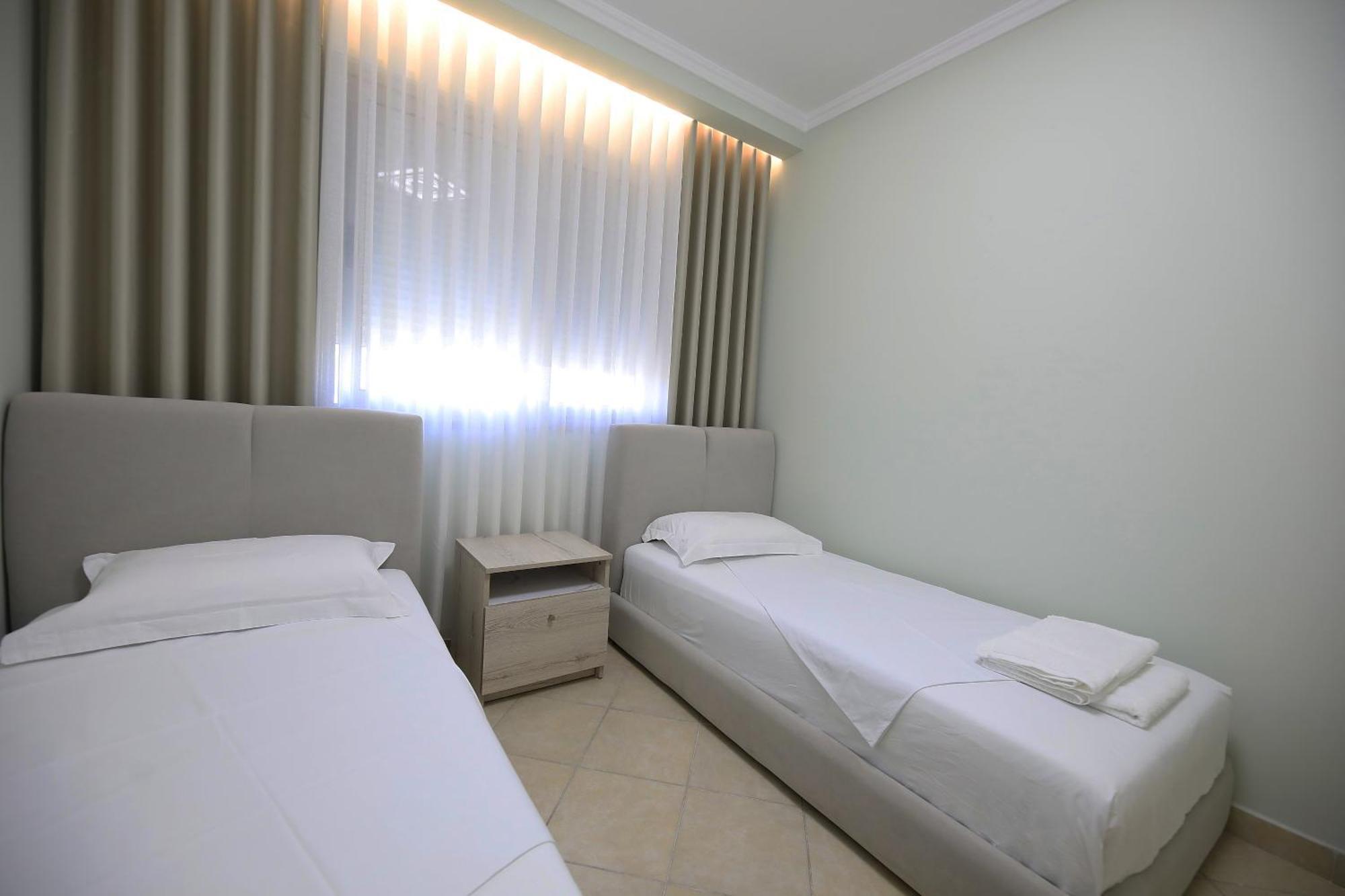 Holiday Apartment Vlore Exterior photo
